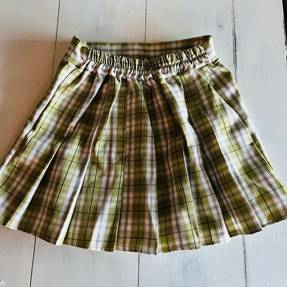 Princess Polly Lona Women's Mini Skirt Green Plaid Pleated Size XS/S Preppy - Picture 7 of 7